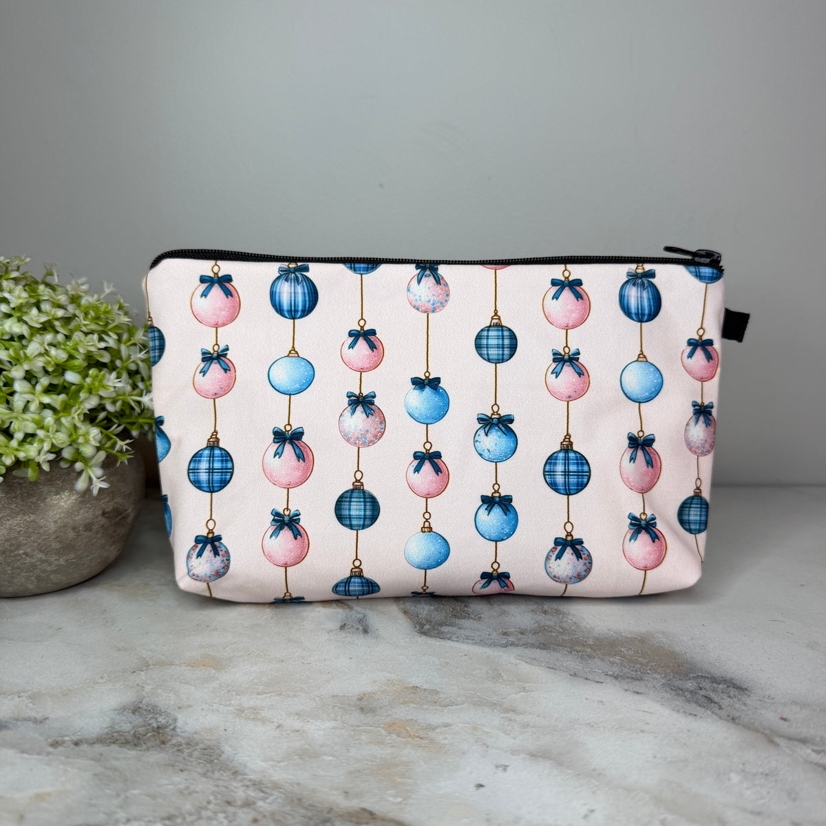 Pouch - Christmas - Pink Blue Ornament