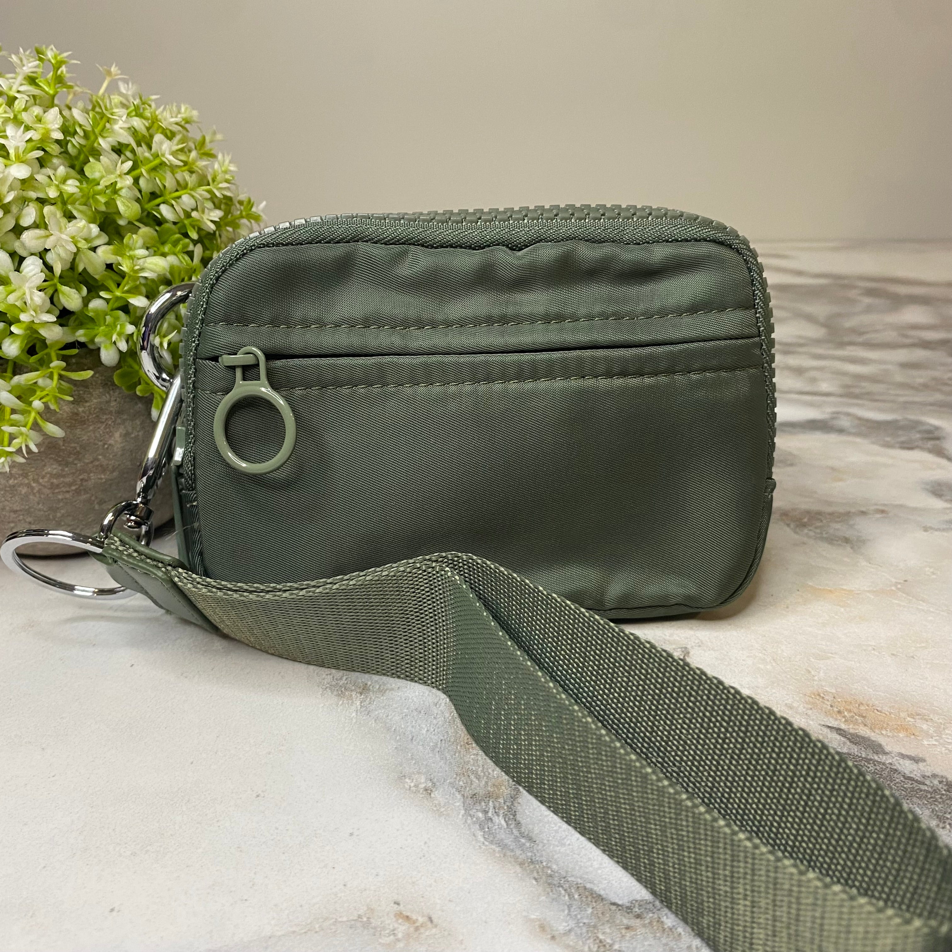 Rue - Nylon Wristlet Wallet - Solid