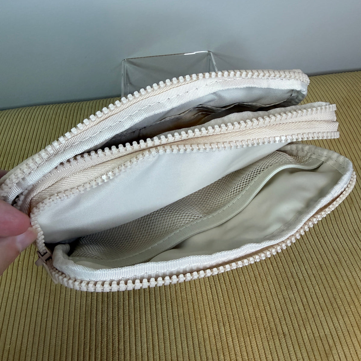 Remi - Nylon Crossbody - Camo