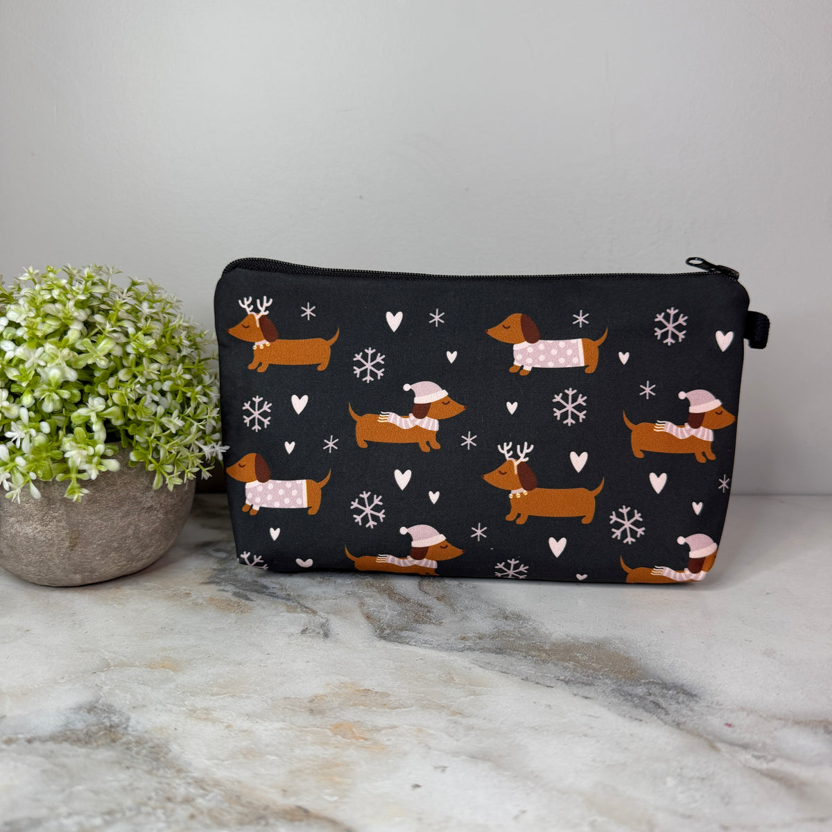 Pouch - Christmas - Dachshund Snowflakes