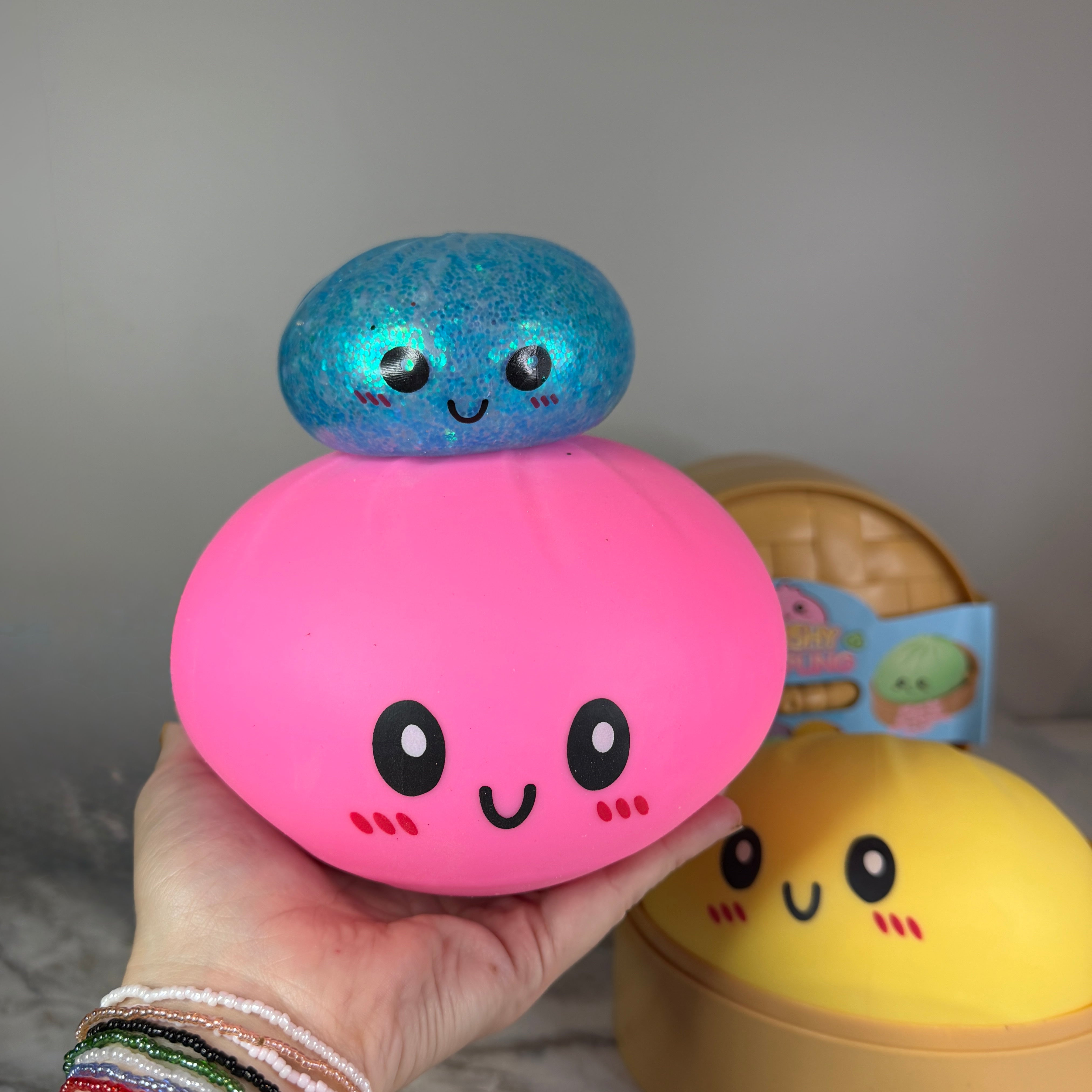 Squishy Toy - XL Jumbo Dumpling, Quick Squeeze Solid